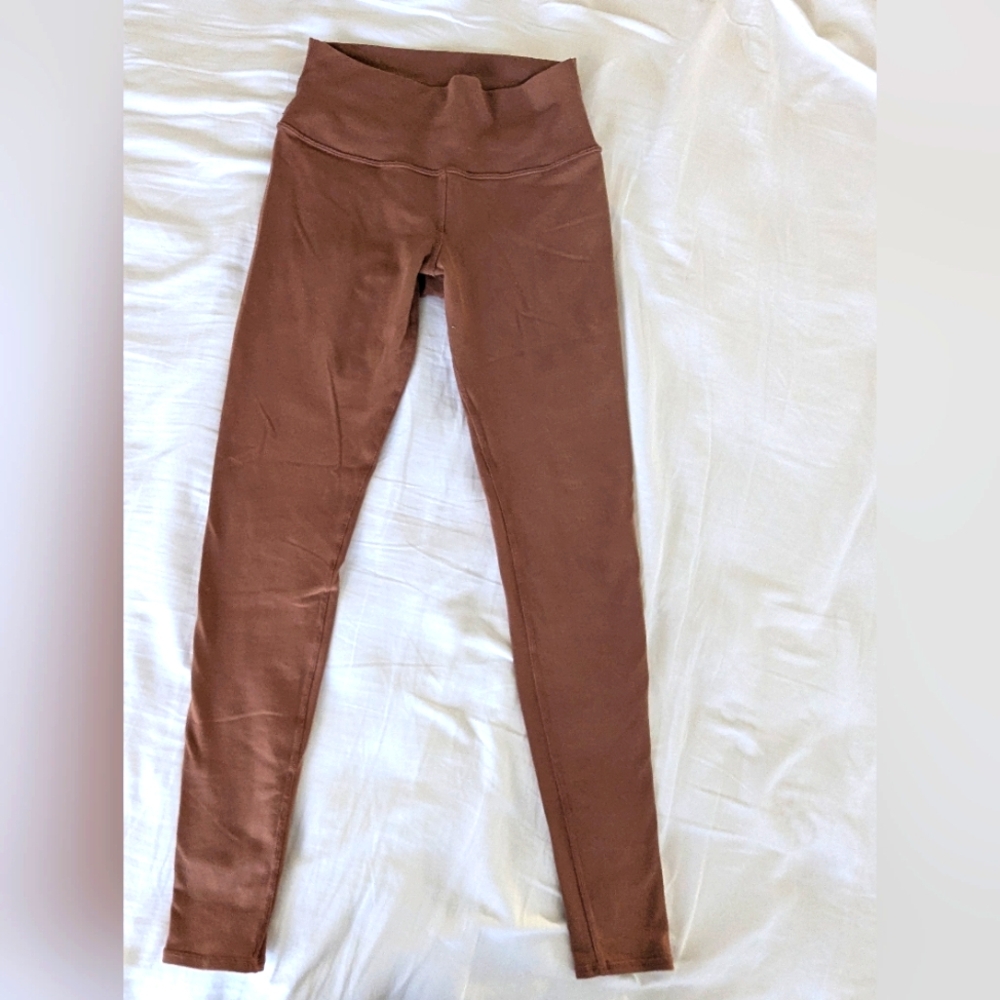 ALO High-Waist Airbrush Legging In Chestnut Size M